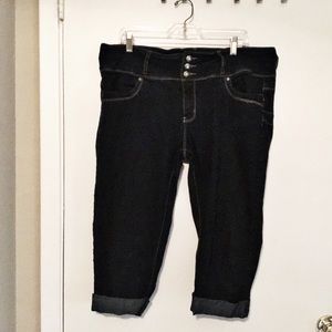 Brittany blue jeans capris size 20